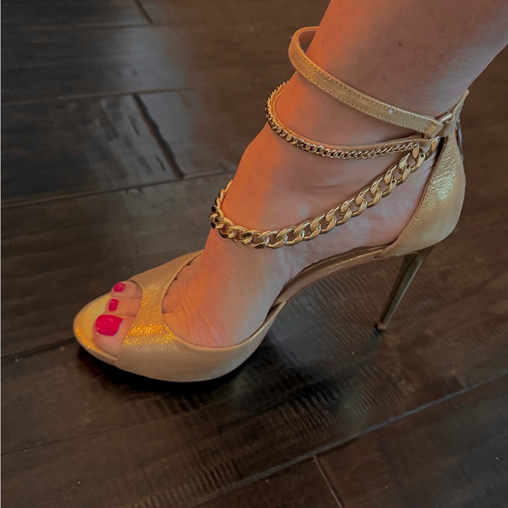 Guess by Marciano Gold Stiletto Heels - Picture 4 of 8